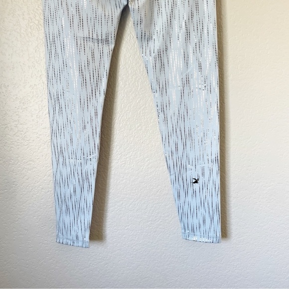 NWT GLYDER Sultry Legging In Ice Blue-Silver Medium - Picture 7 of 13